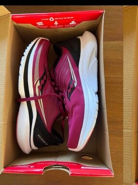Brand new Saucony running shoes